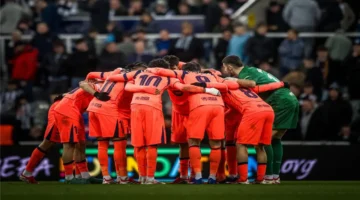 ليفاندوفسكي يقود تشكيل برشلونة الأساسي في مواجهة إشبيلية بالدوري الإسباني لكرة القدم